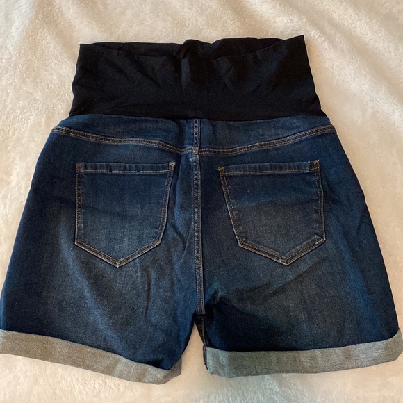 Stitch Fix Liverpool - Taylor Maternity Cuffed Denim Short - Picture 2 of 5